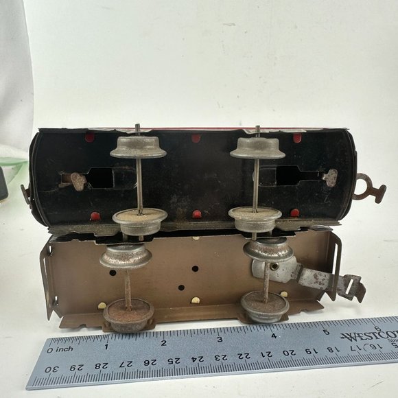 Lot of Two Vintage Marx Tin Railroad Train Passenger Car & Caboose Toy - Picture 9 of 9